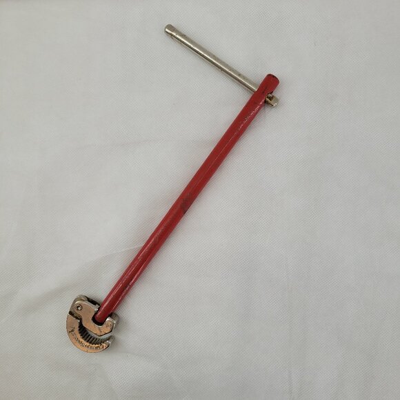 Vintage Basin Pipe Wrench Tool Steel Red 12'' by Chicago Specialty - Picture 1 of 5